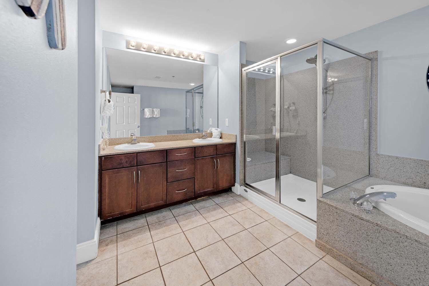 Holiday home Laketown Wharf 1120 By Emerald Coast Retreats Panama City Beach